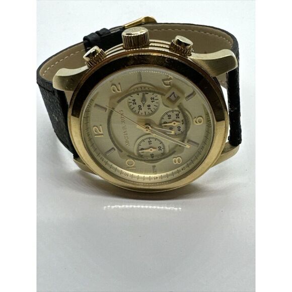 Michael Kors Runway MK8077 Men\'s Black Leather Analog Dial Quartz Watch JNA828